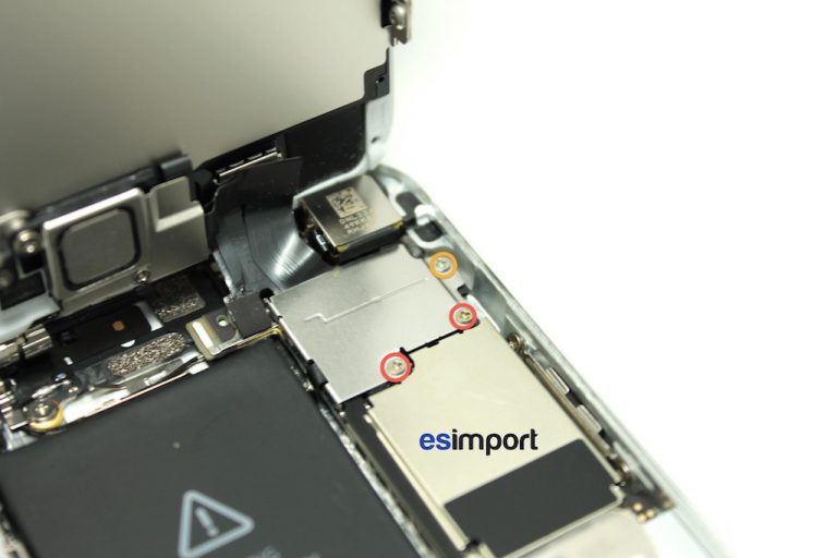 Démontage de l’ensemble écran sur un iPhone 5