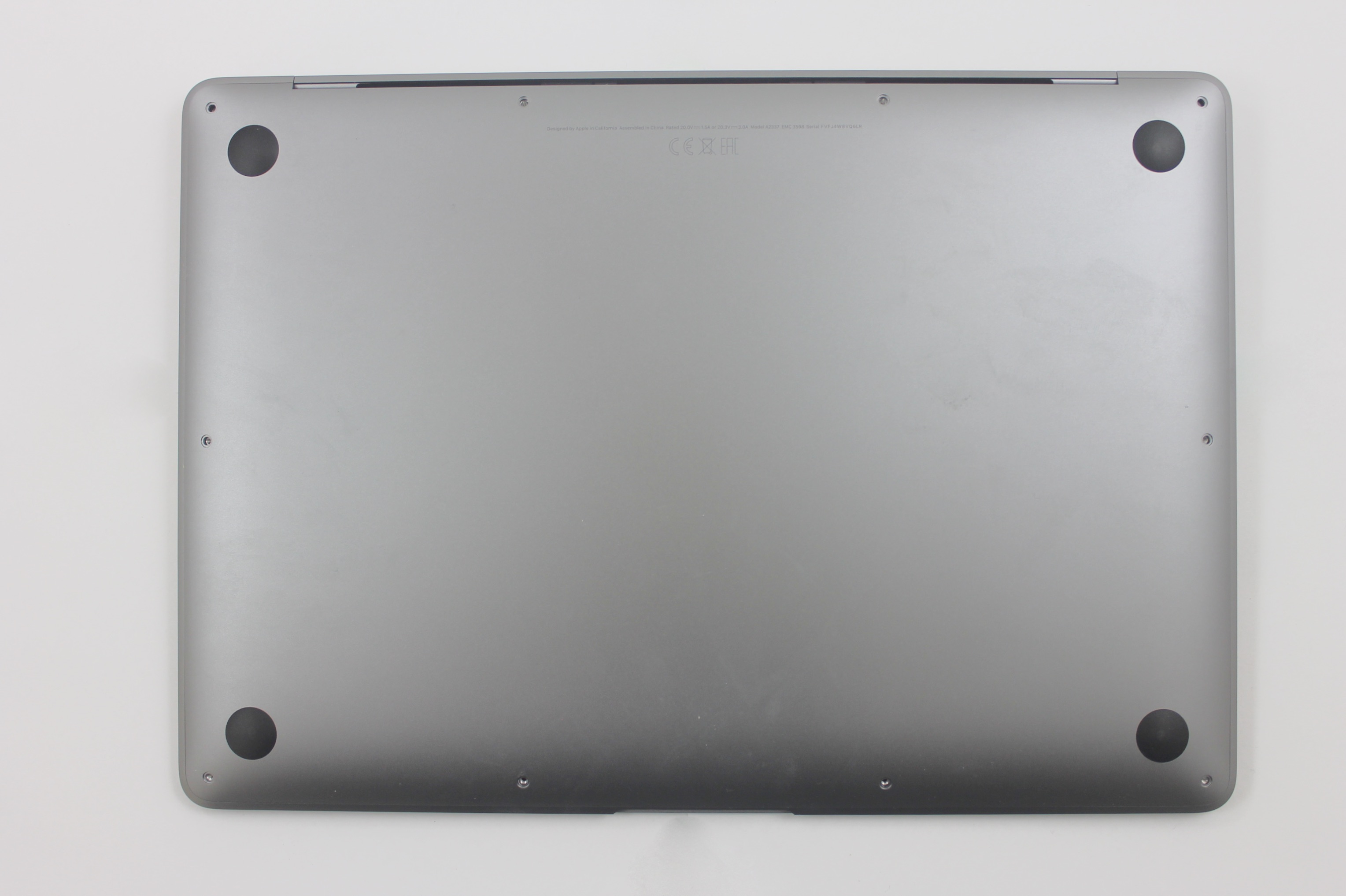 Changer le couvercle de fond MacBook A2337