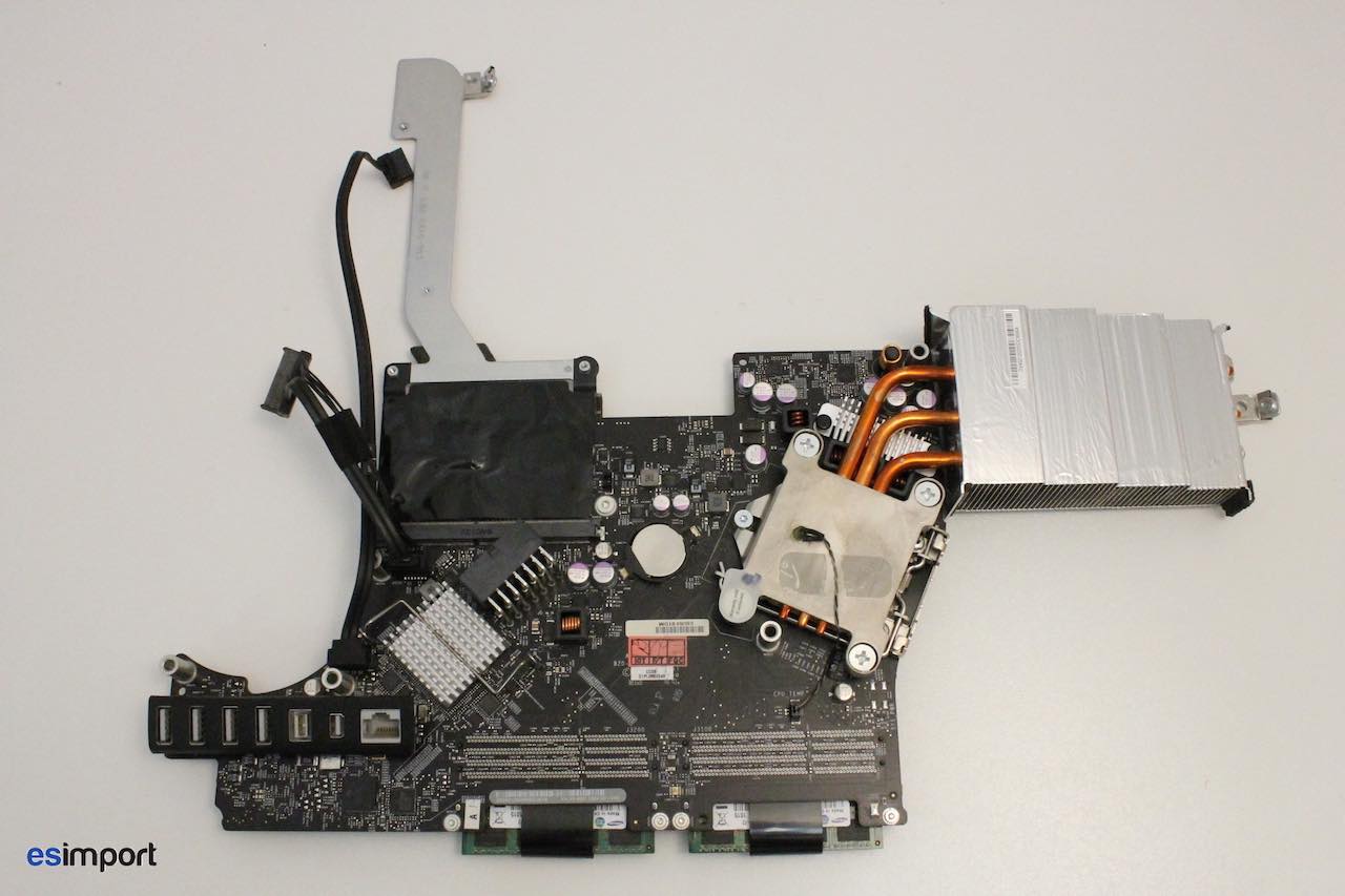 Démontage carte graphique sur iMac A1311 21.5″ mi 2009