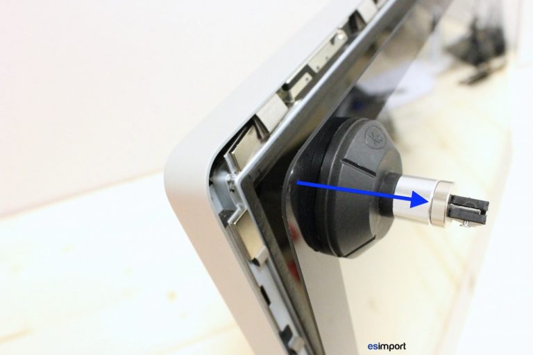 Remplacement du lecteur optique par SSD sur iMac 21,5″ A1311 mi 2010