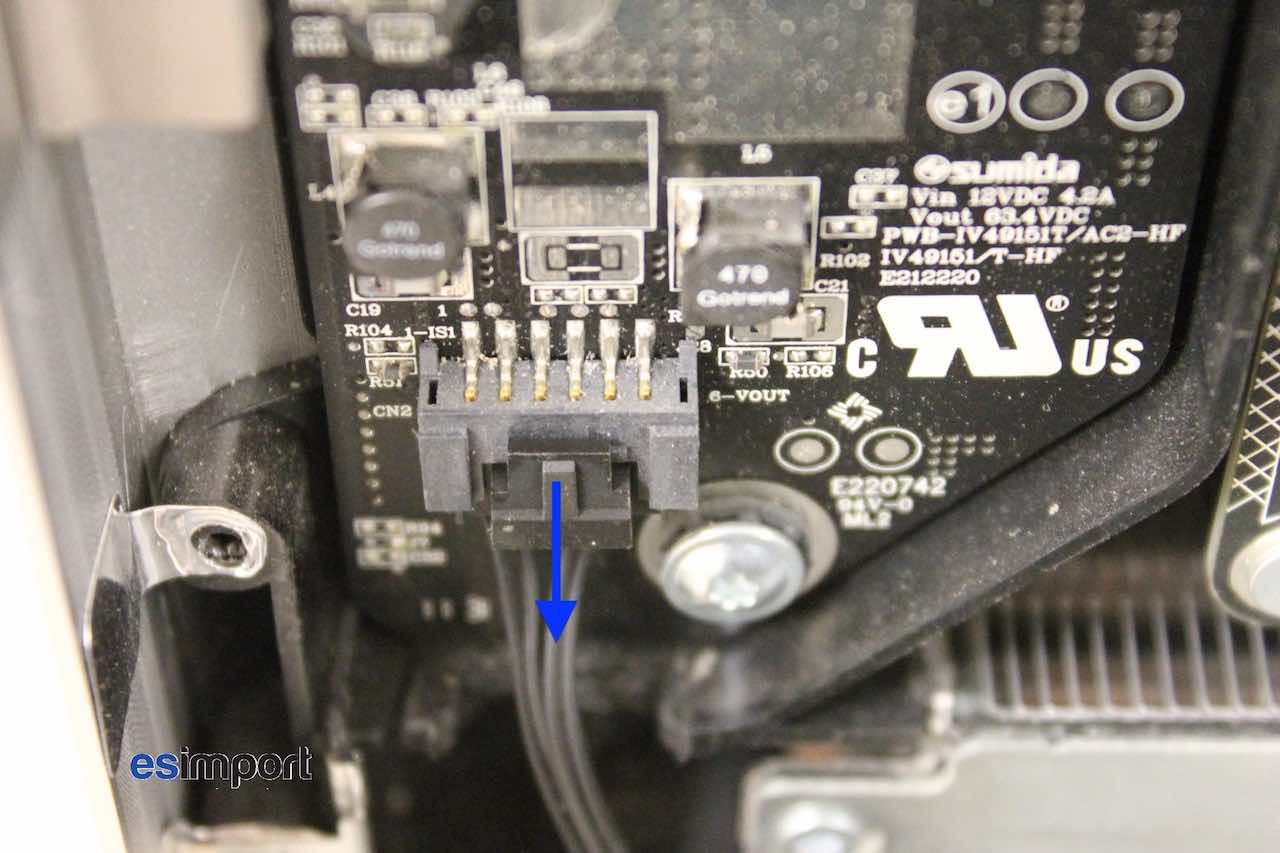 Changement ventilateur lecteur optique – imac 21.5″ A1311 mi 2011