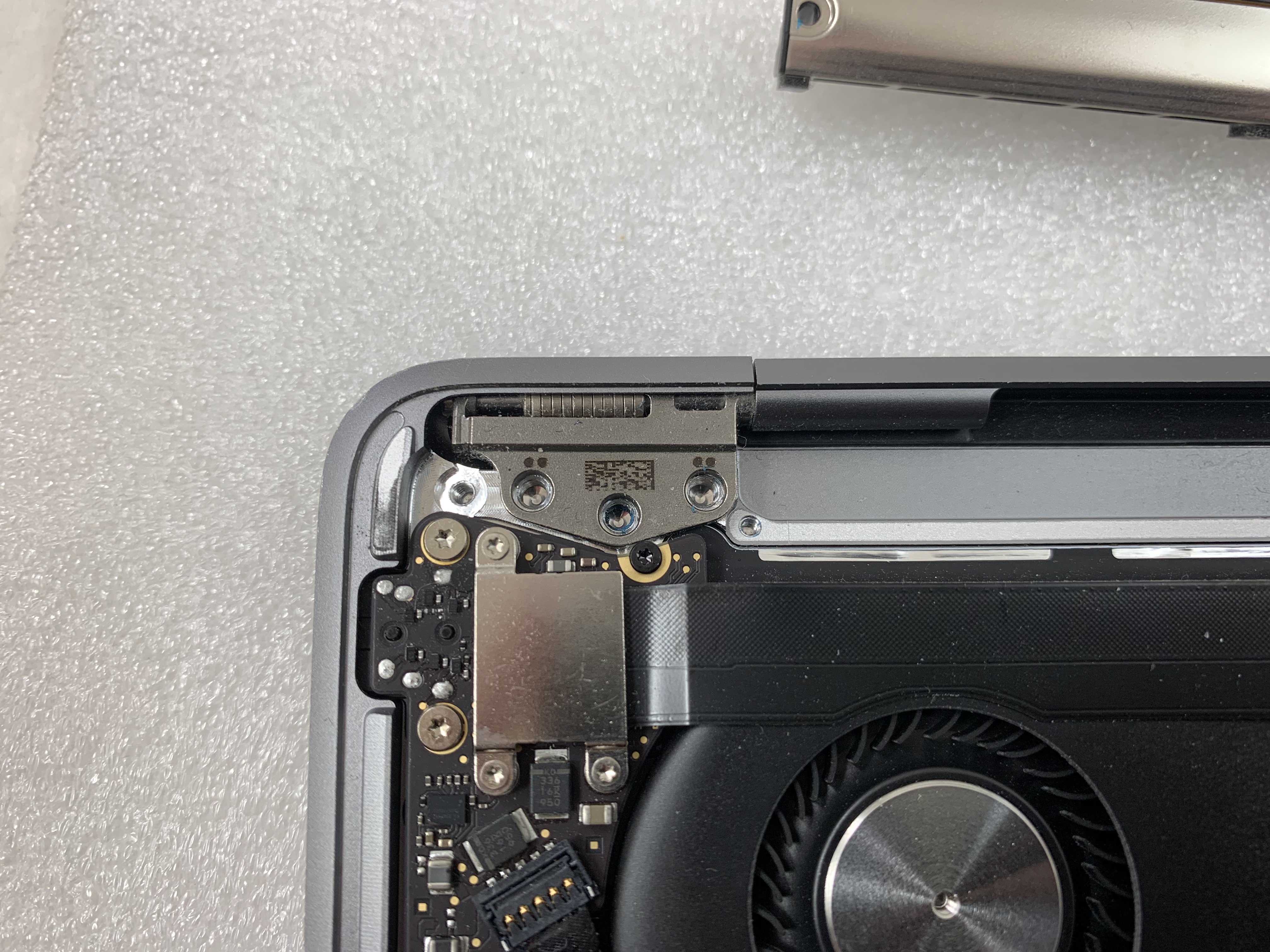 Remplacement écran A2179