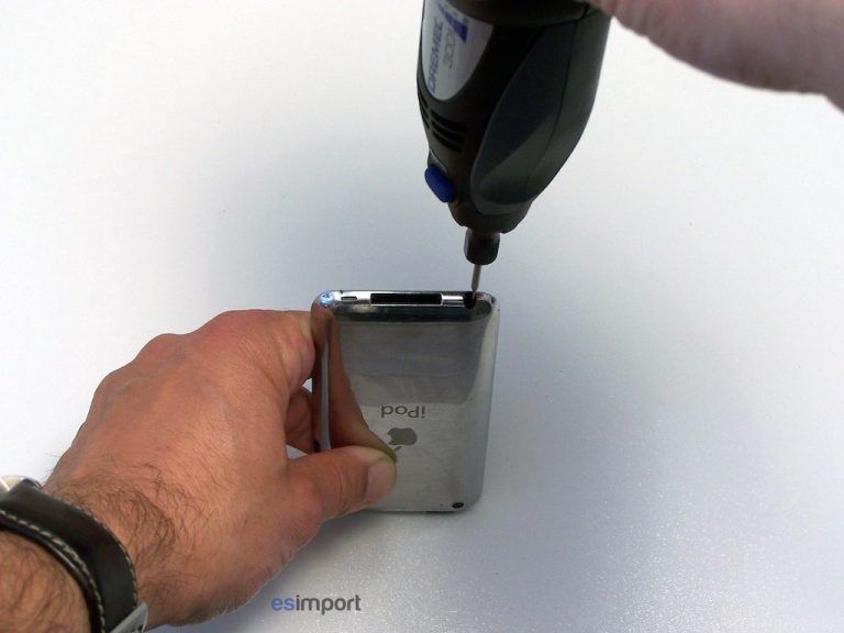 Extraction d’un morceau de jack coincé dans un ipod touch