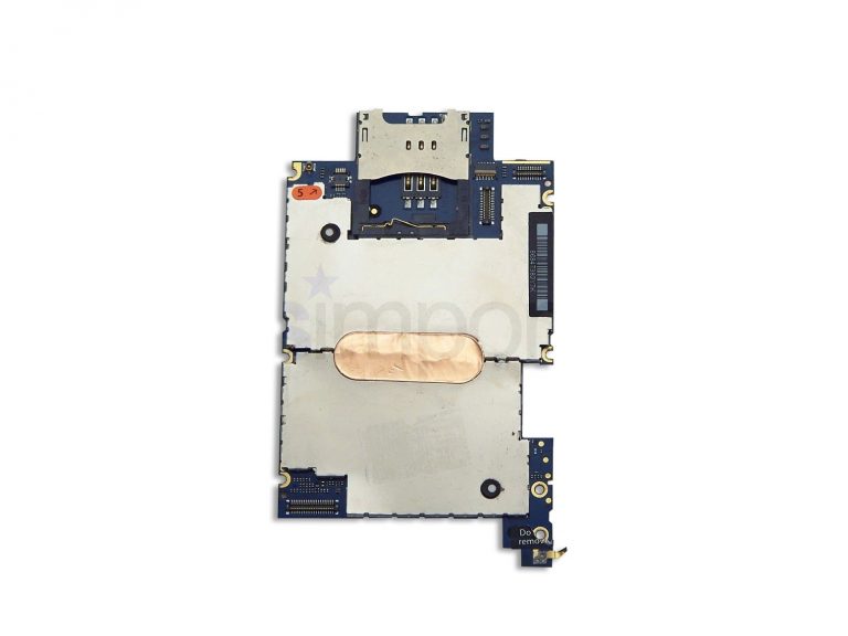 Démontage et remontage de la carte-mère sur un iPhone 3GS