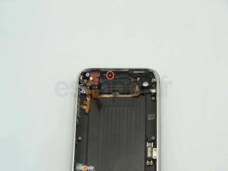 Remplacement de la coque arrière sur iPhone 3GS