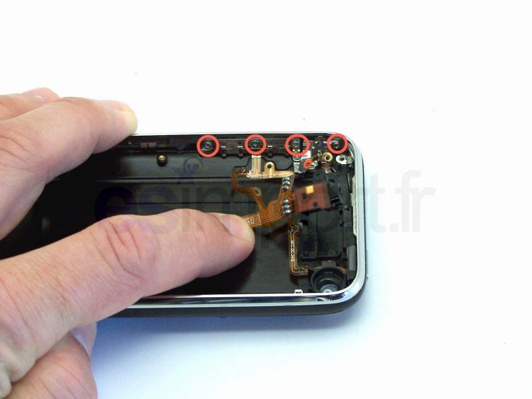 Remplacement de le nappe jack sur un iPhone 3GS