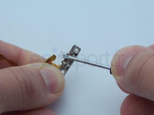 Remplacement de le nappe jack sur un iPhone 3GS