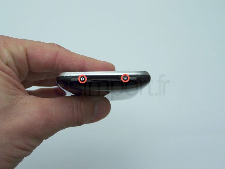 Changement du module photo sur un iPhone 3GS