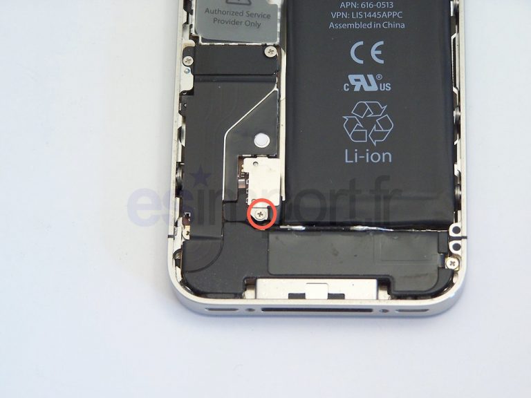 Remplacement de la batterie sur un iPhone 4