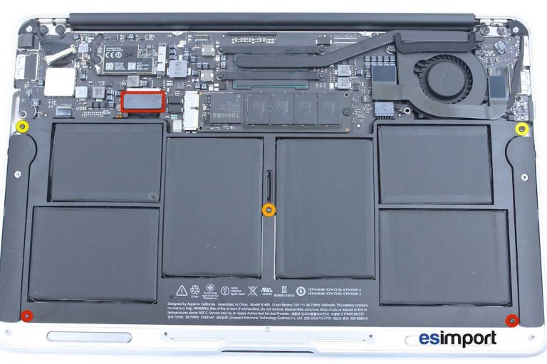 Démontage de la carte-mère sur MacBook Air 11″ A1465 (mi 2013)