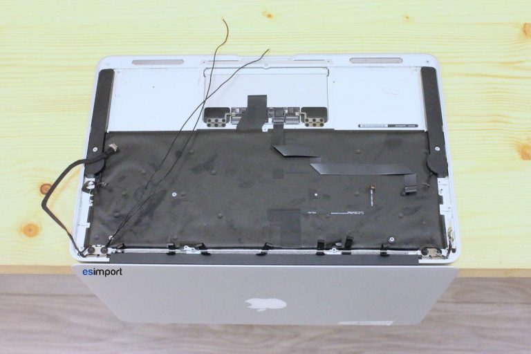 Changement de l’ensemble-écran sur MacBook air 11″ A1465