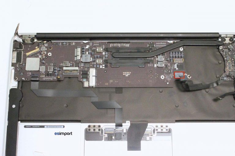 Changement de l’ensemble-écran sur MacBook air 11″ A1465