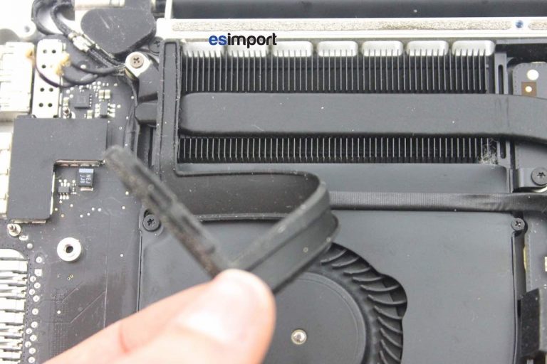 Changement écran macbook A1502