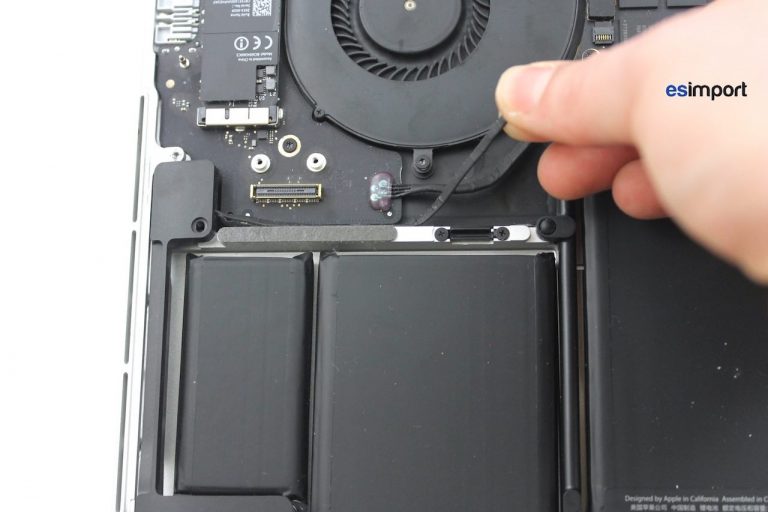 Changement haut-parleurs macbook A1502