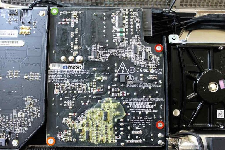 01-RETIRER-4-VIS-TORX-9-BLOC-ALIMENTATIO