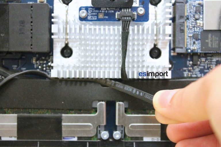 CARTE MERE IMAC 24 POUCES 2008