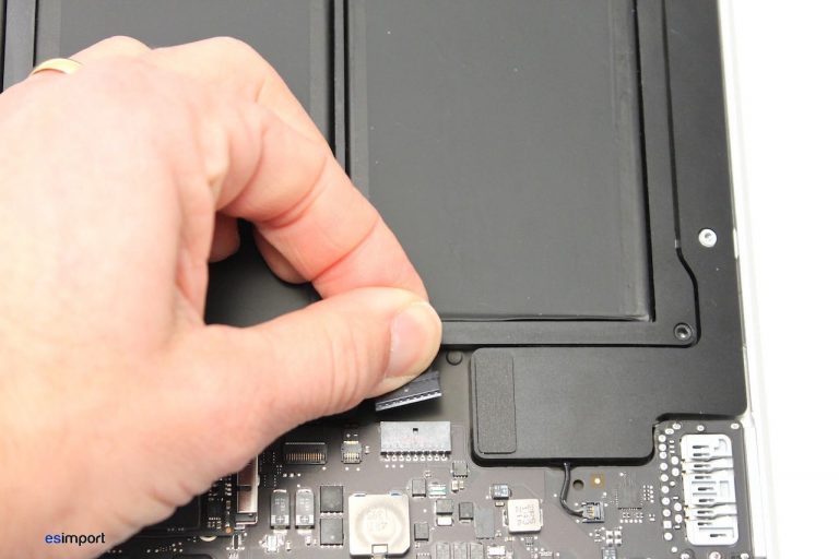 Changement clavier macbook A1369