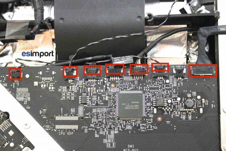 03-DECONNECTER-7-CONNECTEURS-CARTE-MERE-