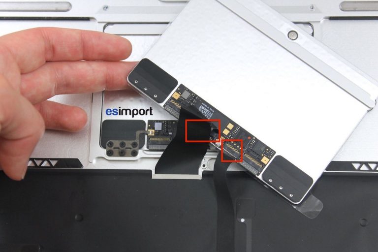 Changement trackpad macbook A1466