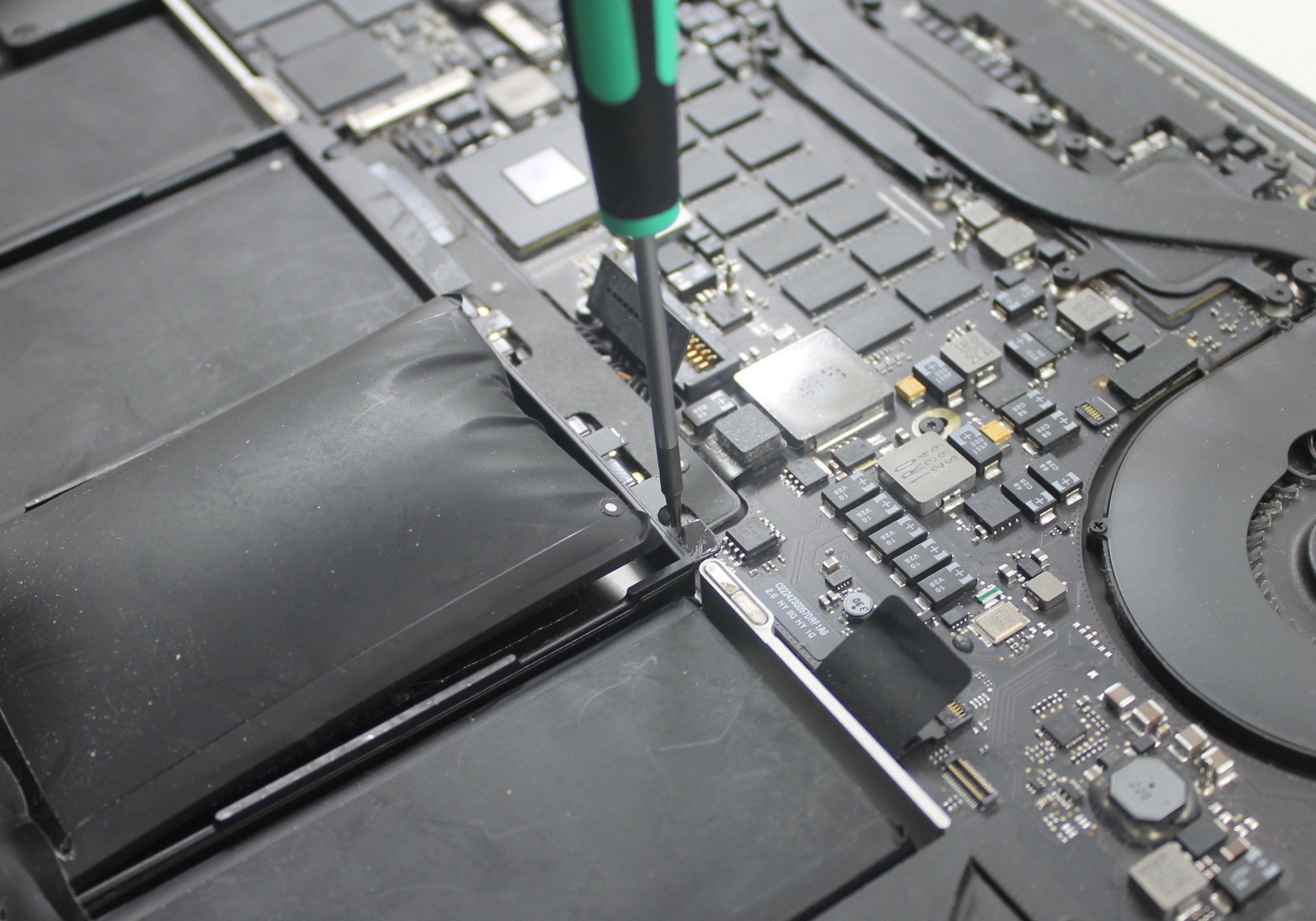 un trackpad fissuré: