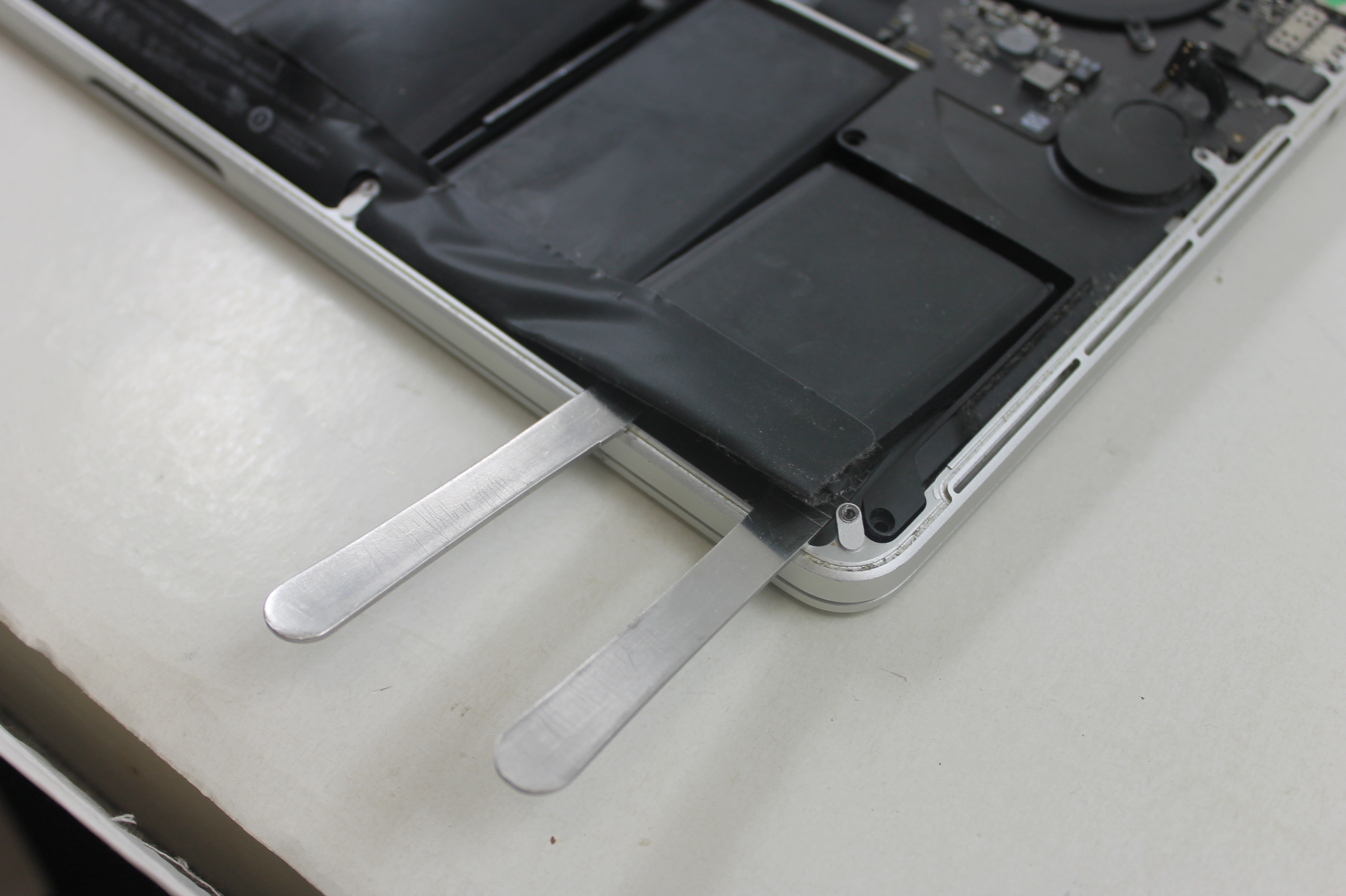 batterie gonflée sur macbook A1398