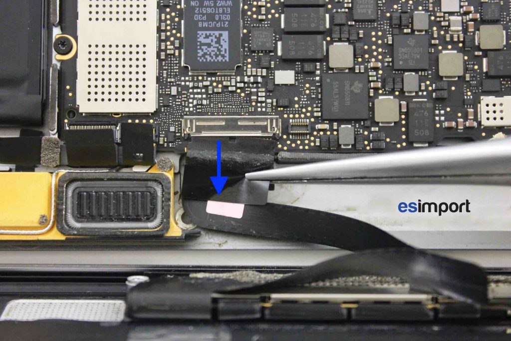 démontage capot Macbook 12 pouces 2015