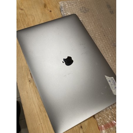 Écran MacBook Pro 15 pouces 2018 A1990 occasion GRIS GRADE C