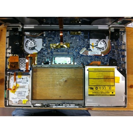 Changement carte-mère Macbook 17" A1229 2